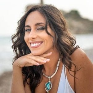 Meet your Posher, Marcia